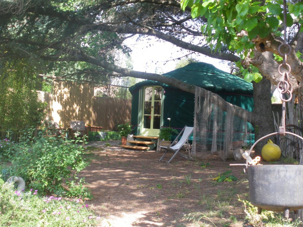 Mira Ceti Yurt Bed & Breakfast Sète Exterior foto